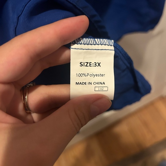 Elegant Blue Ruffle Blouses (bundle) - Picture 3 of 5